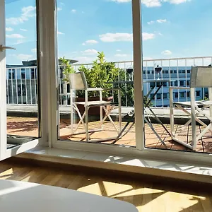 Victoria Apartments Aparthotel
